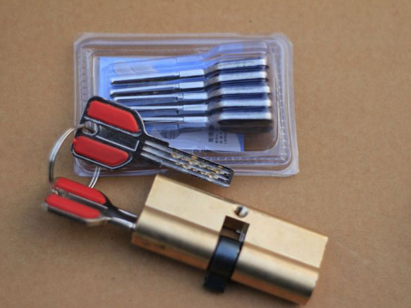 英吉沙24小时上门开锁公司